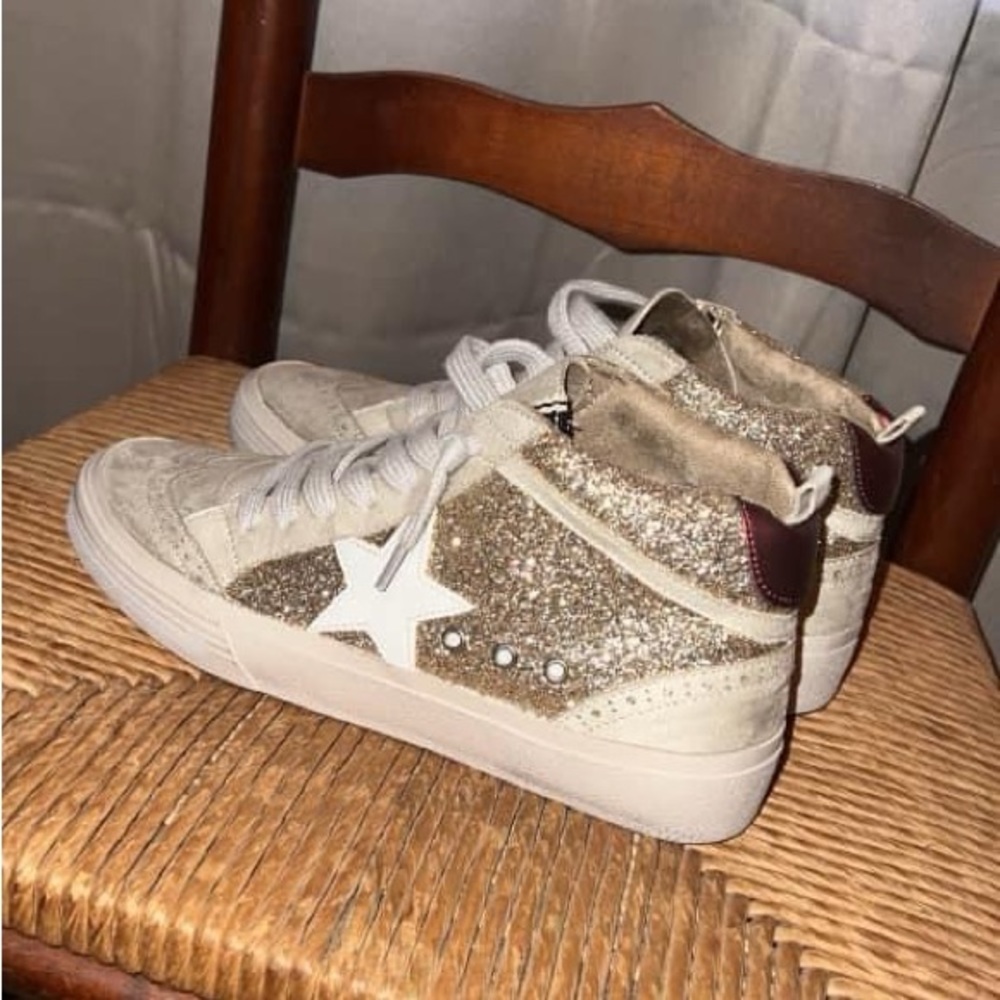 ShuShop size 6 NEVER WORN